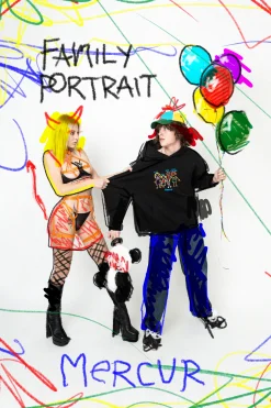 Mercur Bluza Z Kapturem Family Portrait- Bluzy Z Kapturem