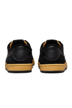 Nike Buty SB FC Classic- Buty Sportowe